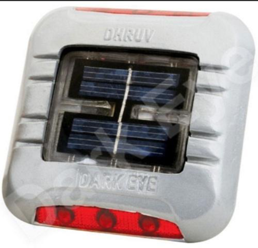 Dark Eye Solar Stud (Dhruv)